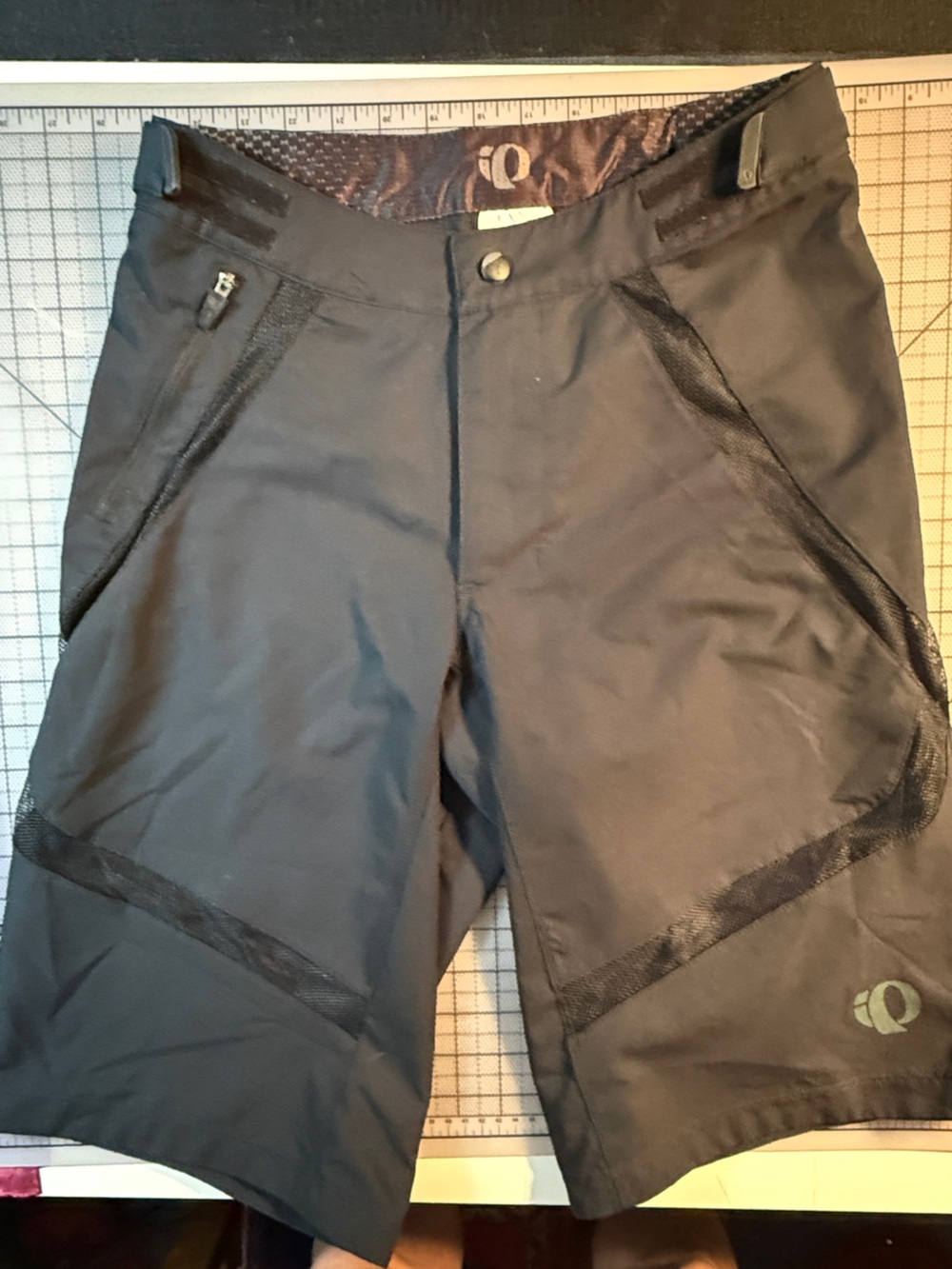 Pearl Izumi Bike Shorts - Sz Small